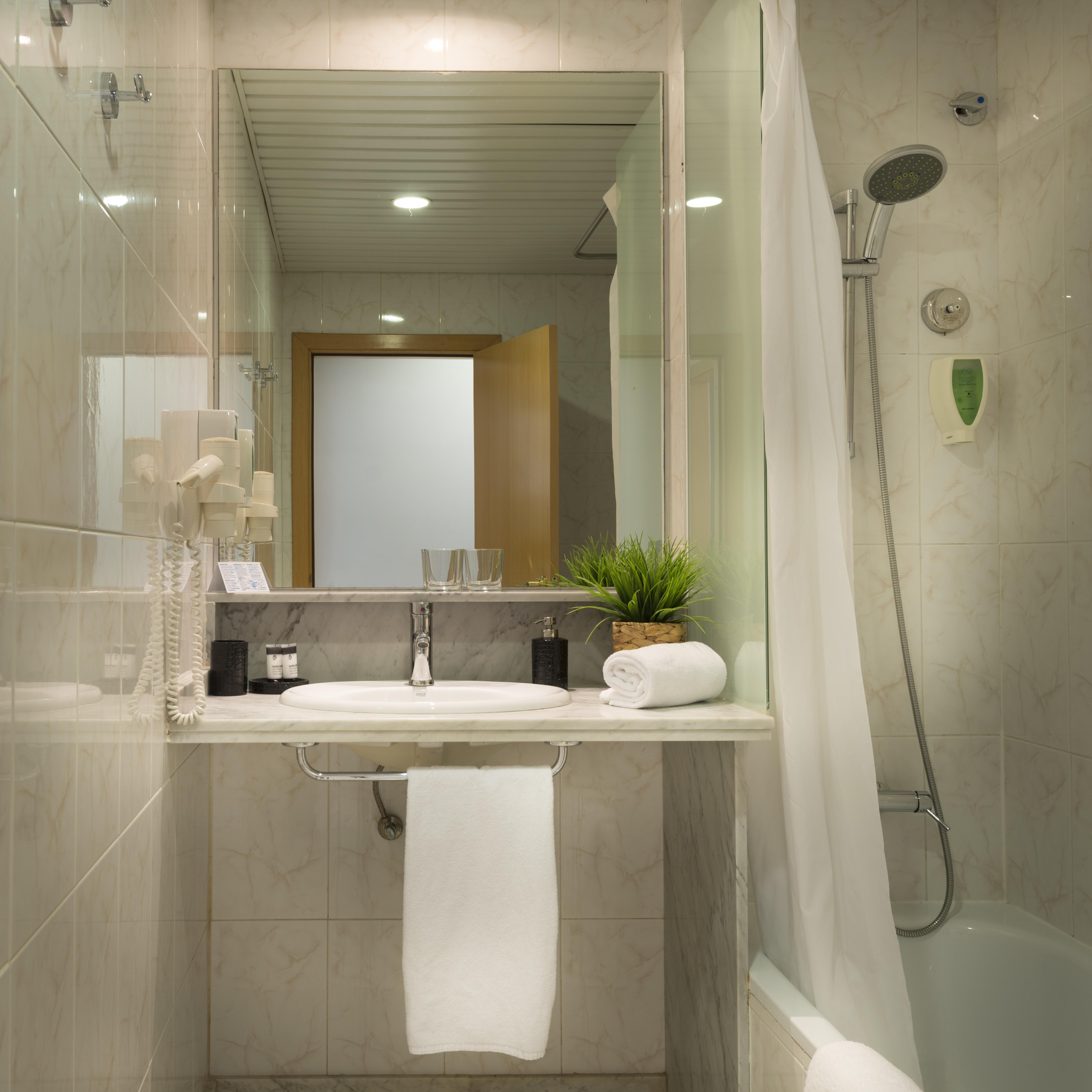 Alexandra Aparthotel Benstarhotelgroup ตาร์ราโกนา ภายนอก รูปภาพ