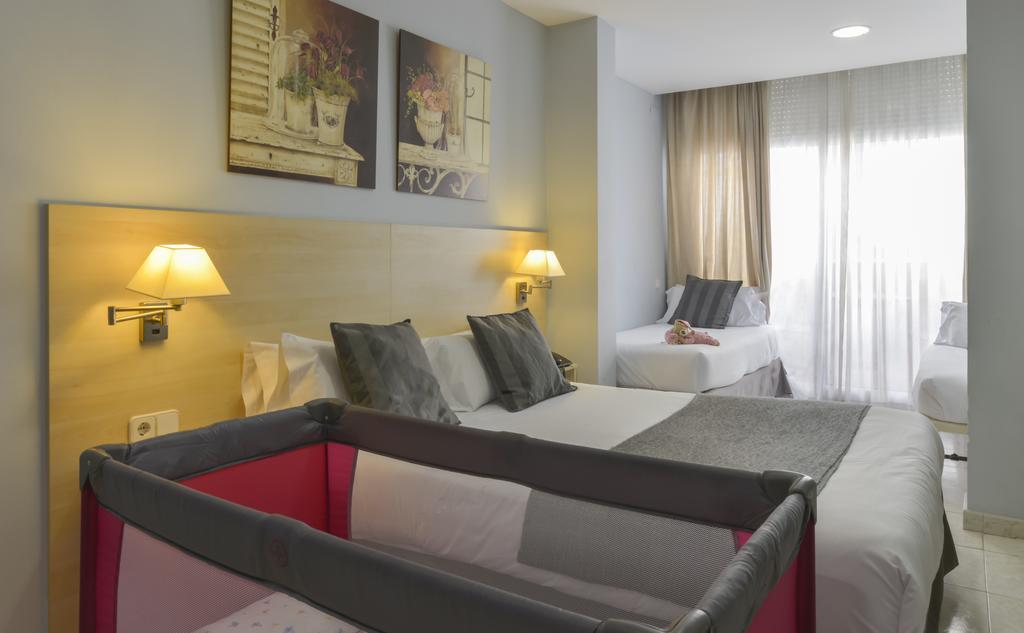 Alexandra Aparthotel Benstarhotelgroup ตาร์ราโกนา ห้อง รูปภาพ