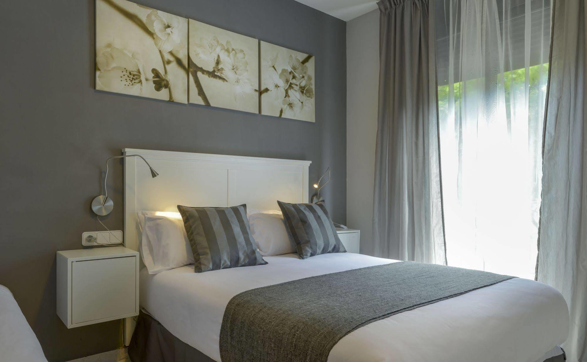 Alexandra Aparthotel Benstarhotelgroup ตาร์ราโกนา ภายนอก รูปภาพ